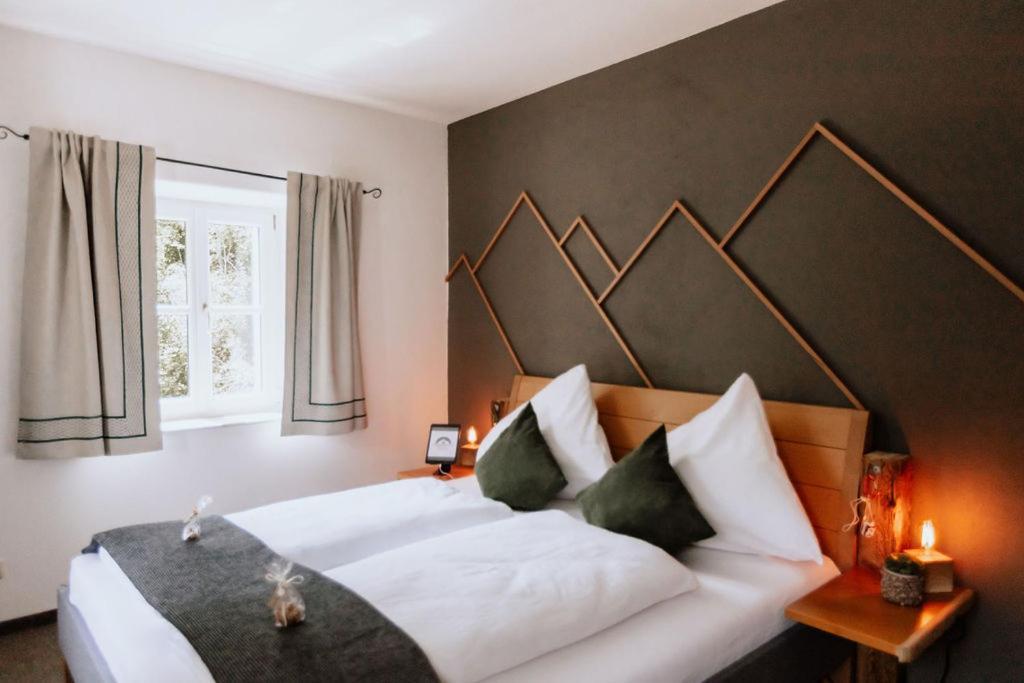 Das Schutzhaus-Bed And Breakfast-Dein Basislager Im Salzkammergut Bad Aussee Bagian luar foto
