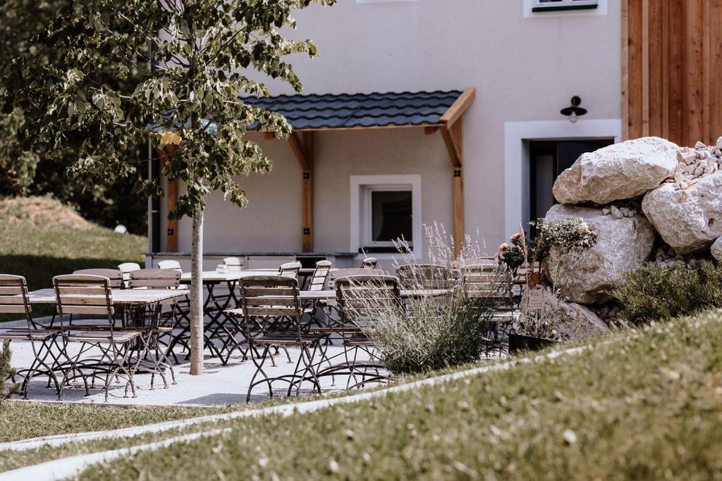 Das Schutzhaus-Bed And Breakfast-Dein Basislager Im Salzkammergut Bad Aussee Bagian luar foto