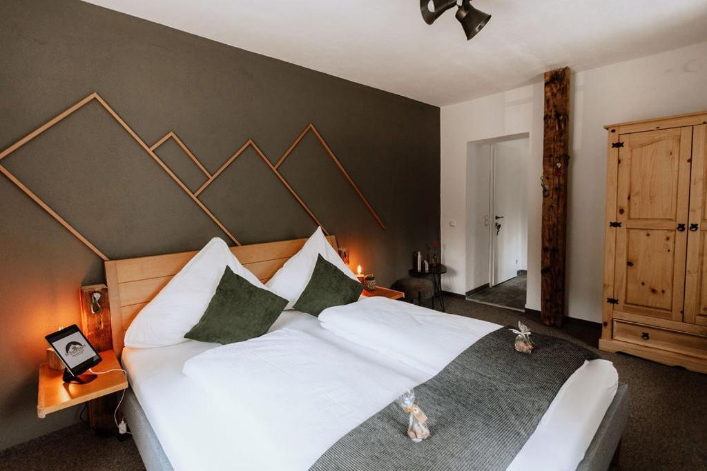 Das Schutzhaus-Bed And Breakfast-Dein Basislager Im Salzkammergut Bad Aussee Bagian luar foto